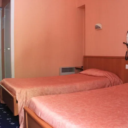 Acapulco Hotel 2*